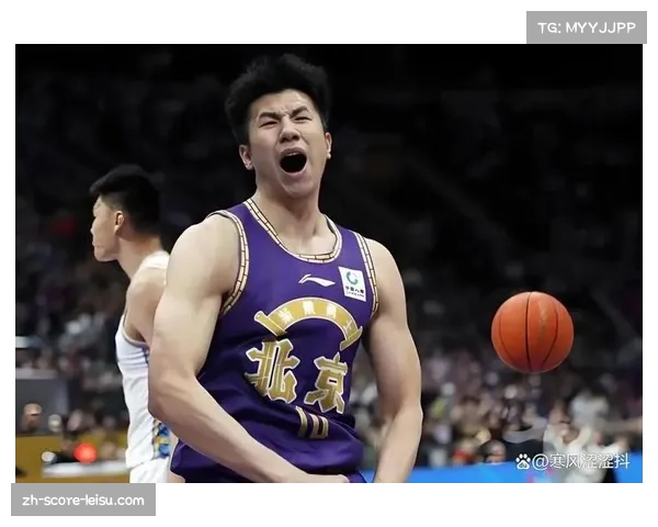 北控末节关键防守失误 对里勒三分犯规判断出现严重偏差 北控末节关键防守失误 对里勒三分犯规判断出现严重偏差