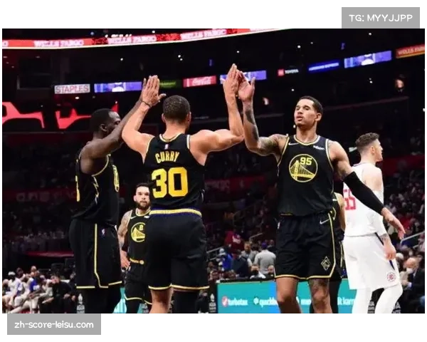 深圳单场曾送23次抢断 但防守效率仍处联盟第15位